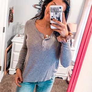 AMERICAN EAGLE Gray Henley Long Sleeve